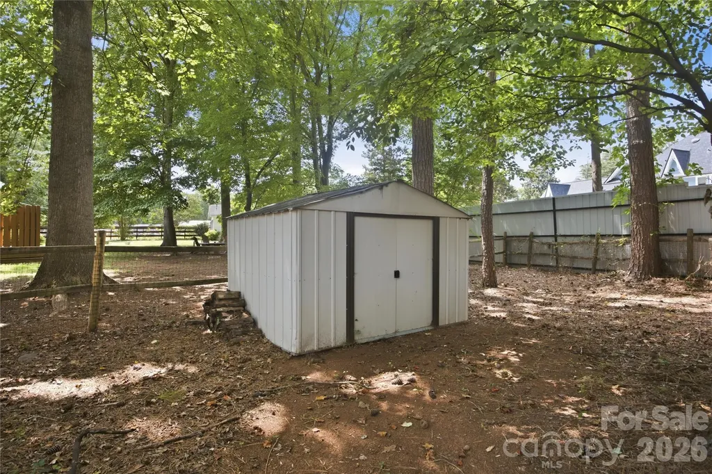 8802 Tarpan Court Charlotte NC 28216