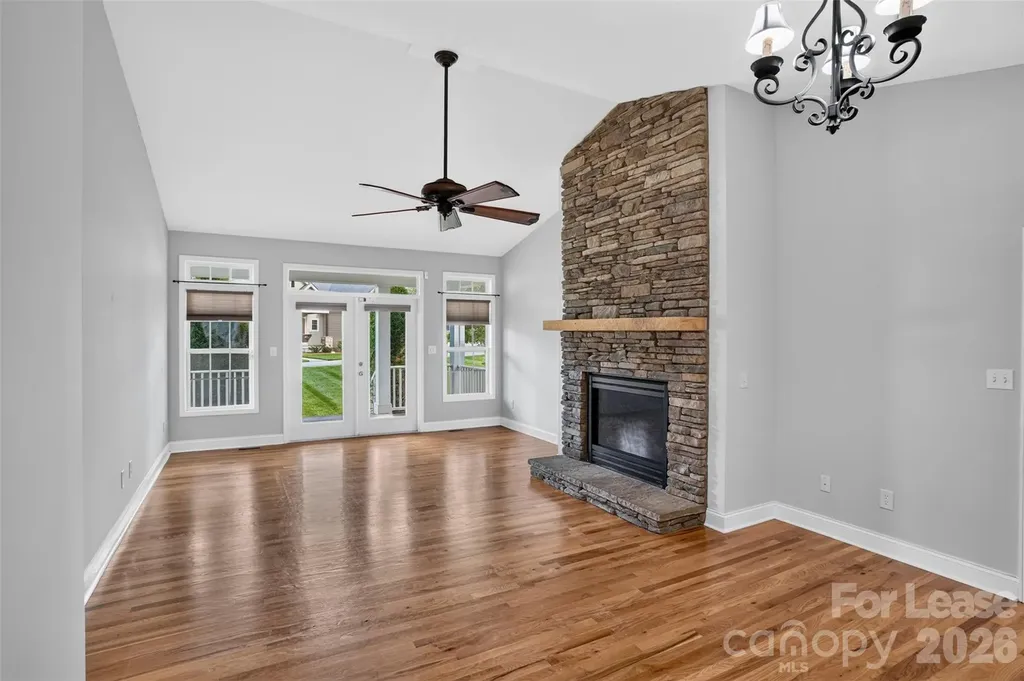 35 Copper Court Hendersonville NC 28792