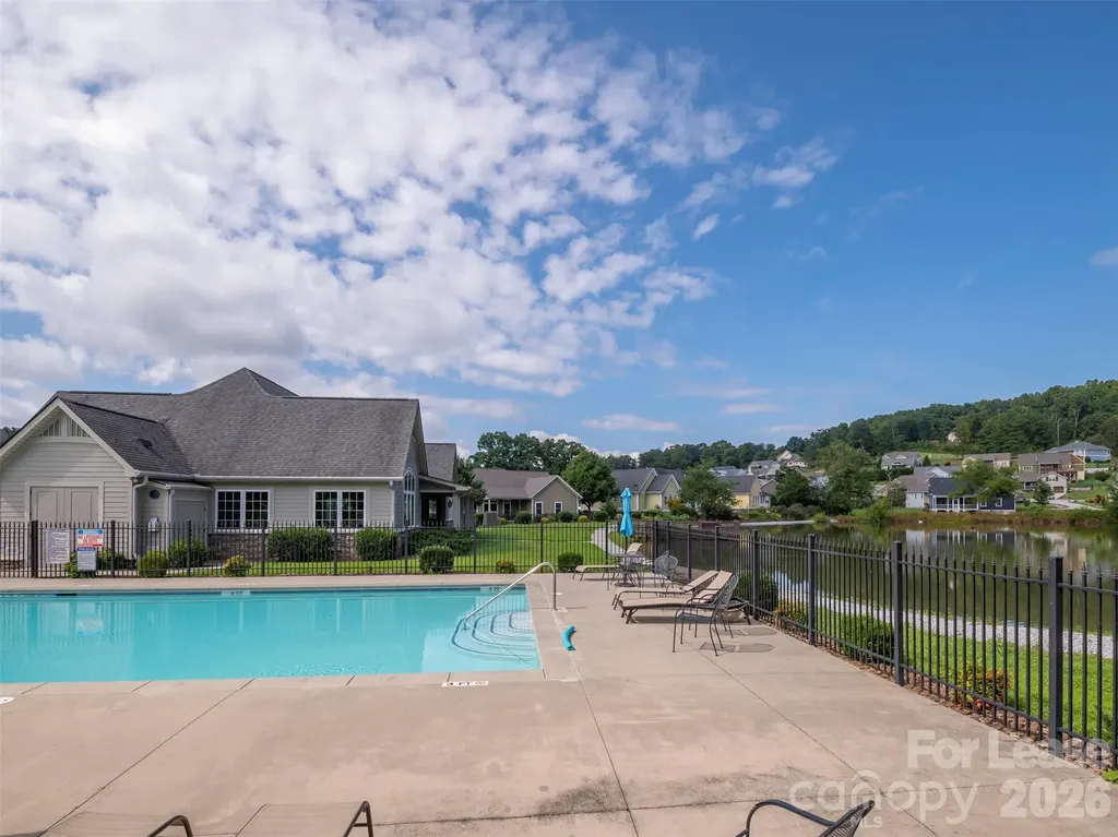 35 Copper Court Hendersonville NC 28792