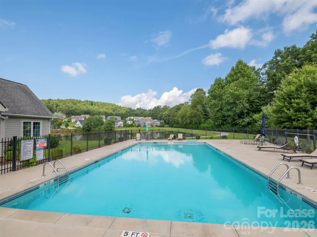 35 Copper Court Hendersonville NC 28792