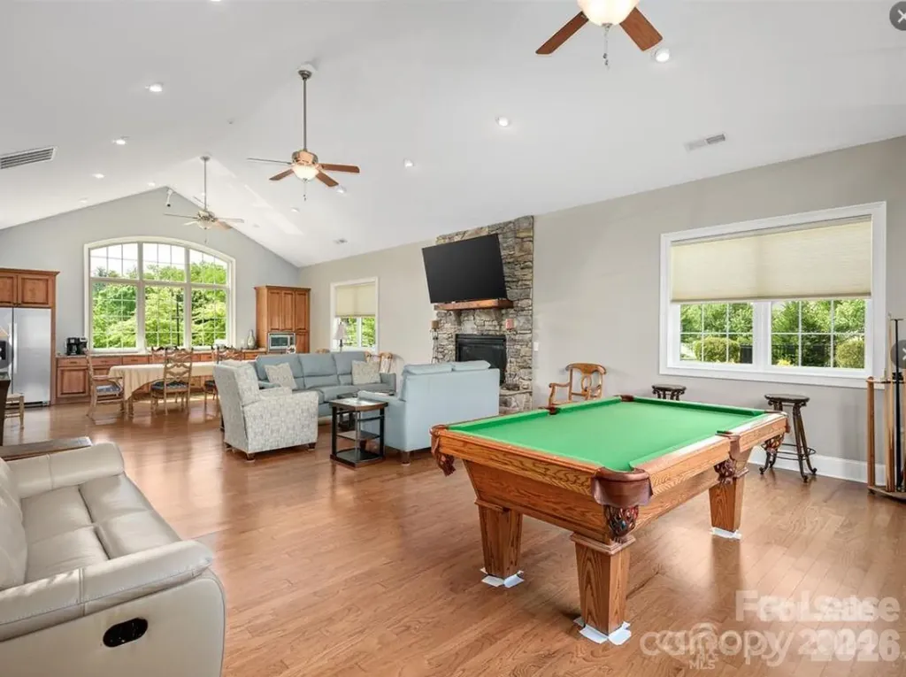 35 Copper Court Hendersonville NC 28792