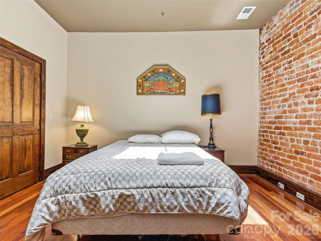 33 Patton Avenue Asheville NC 28801