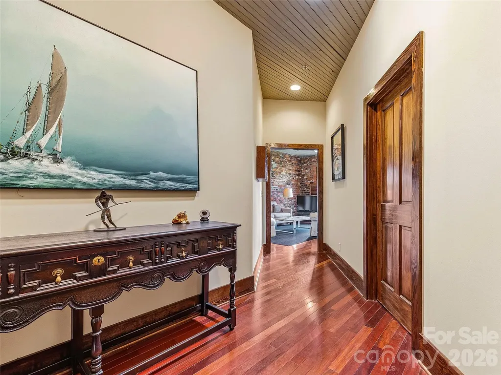 33 Patton Avenue Asheville NC 28801