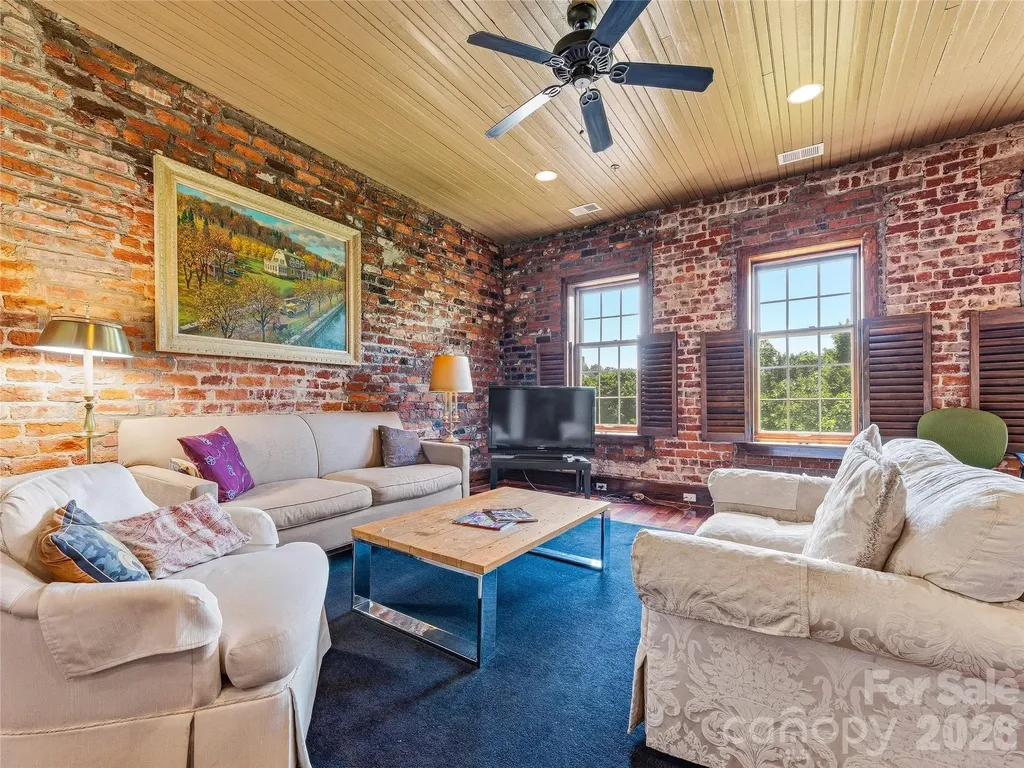 33 Patton Avenue Asheville NC 28801