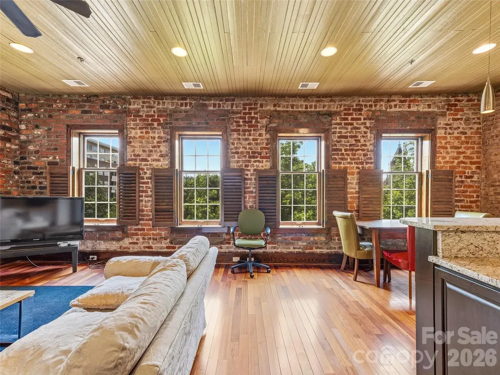33 Patton Avenue Asheville NC 28801