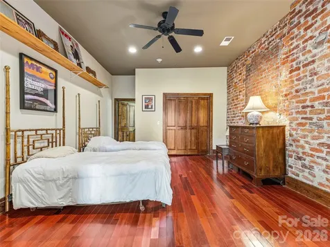 33 Patton Avenue Asheville NC 28801