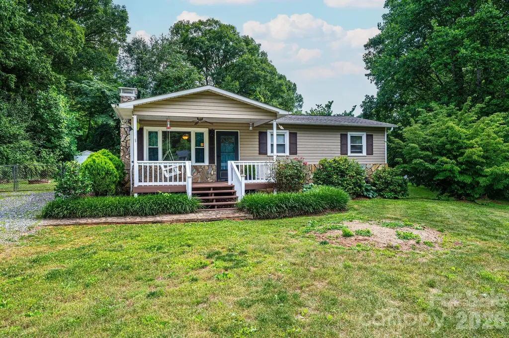 2729 Horseford Road Lenoir NC 28645