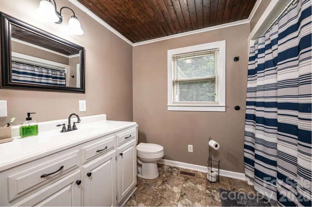 2729 Horseford Road Lenoir NC 28645
