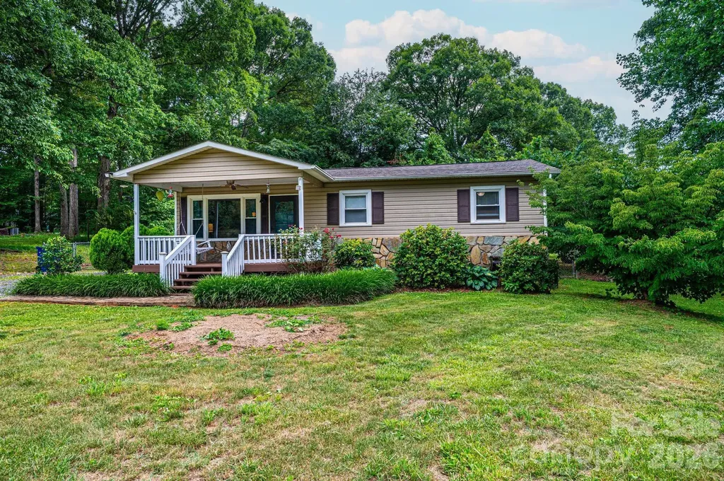 2729 Horseford Road Lenoir NC 28645