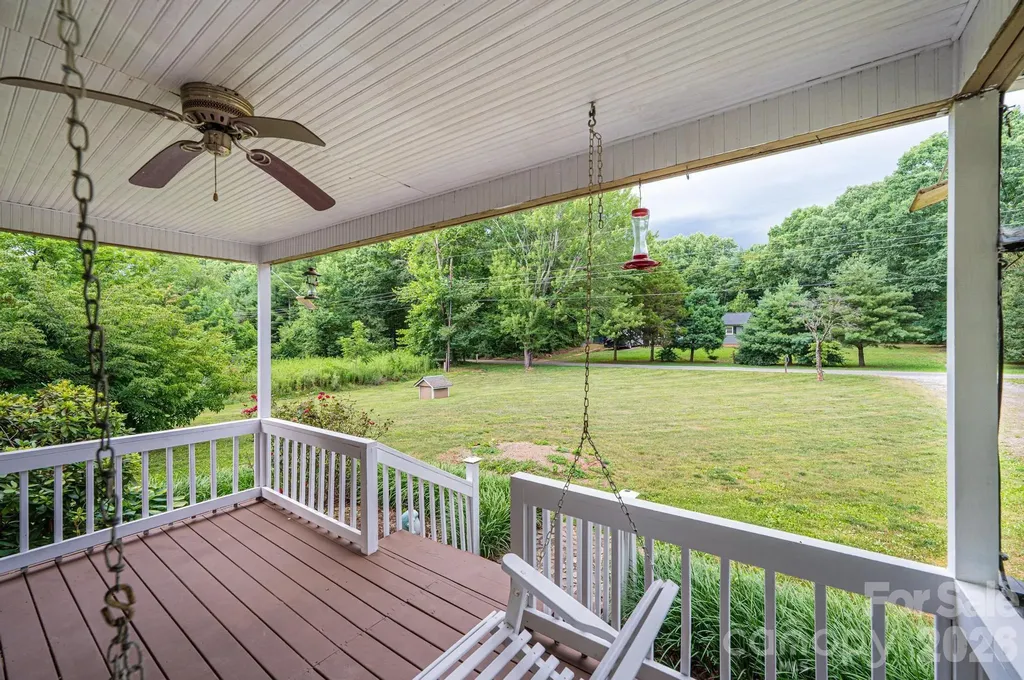 2729 Horseford Road Lenoir NC 28645