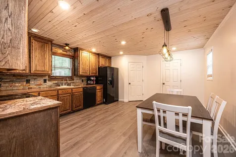 2729 Horseford Road Lenoir NC 28645