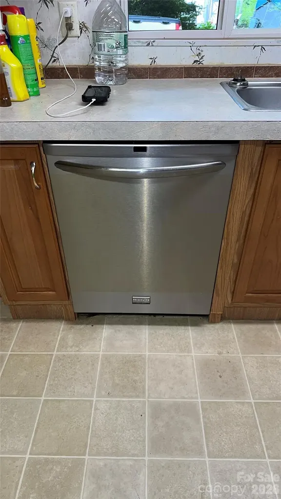 294 E Lester Lane Hendersonville NC 28739