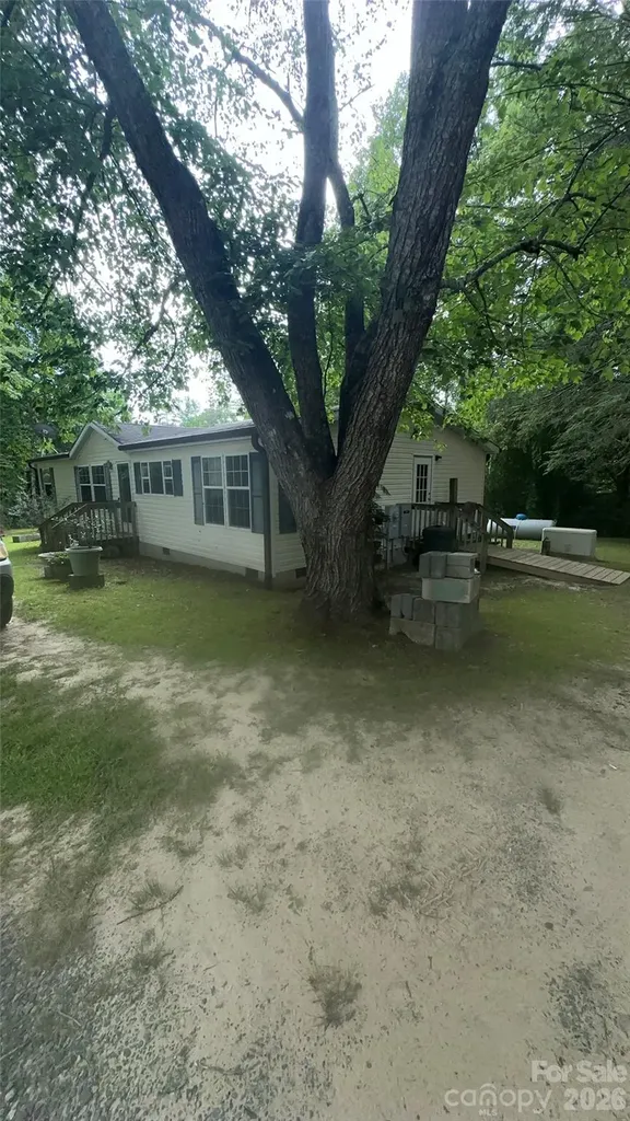 294 E Lester Lane Hendersonville NC 28739