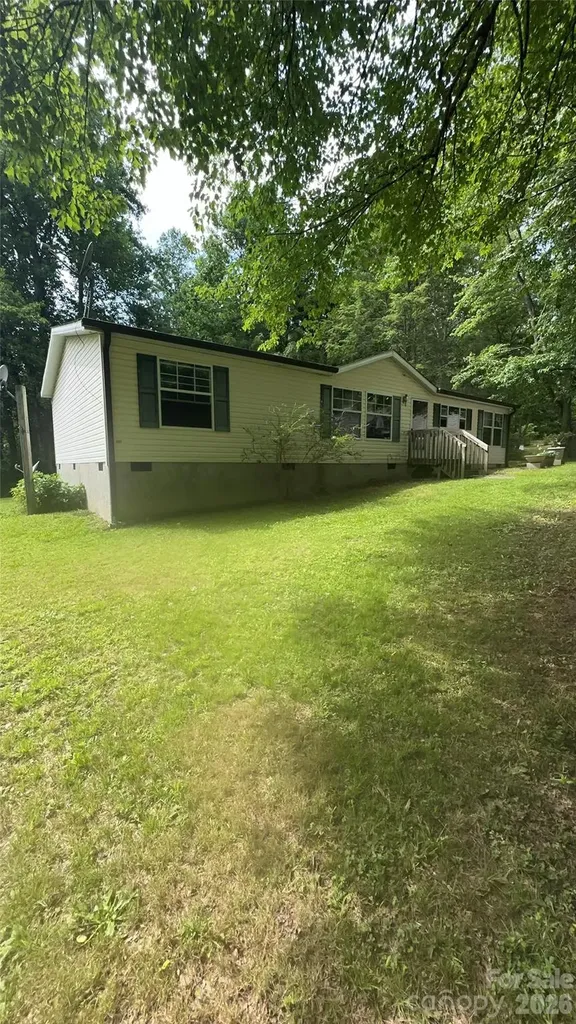 294 E Lester Lane Hendersonville NC 28739