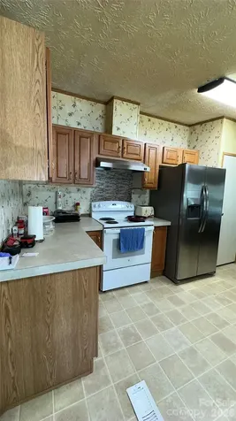 294 E Lester Lane Hendersonville NC 28739