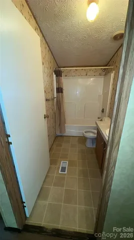 294 E Lester Lane Hendersonville NC 28739