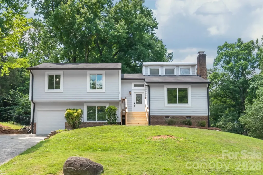 10129 Eagle Court Charlotte NC 28277