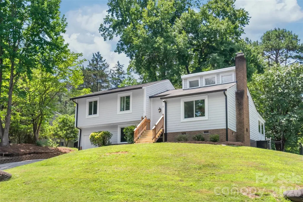 10129 Eagle Court Charlotte NC 28277