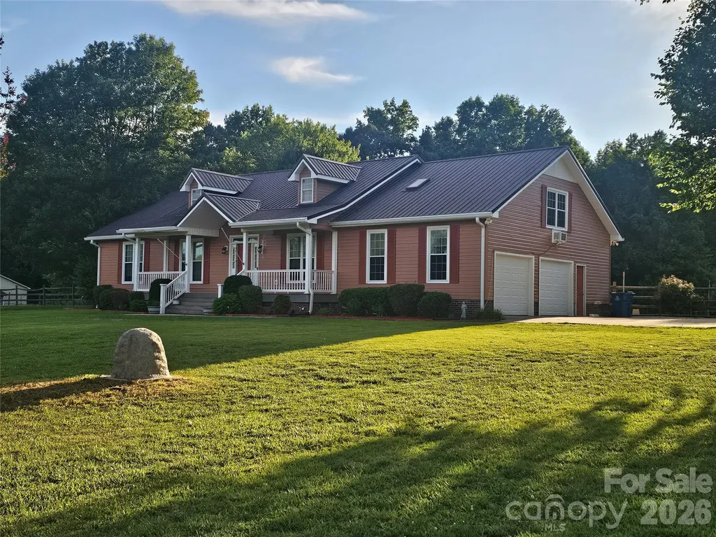 4650 Nc 801 Highway Woodleaf NC 27054