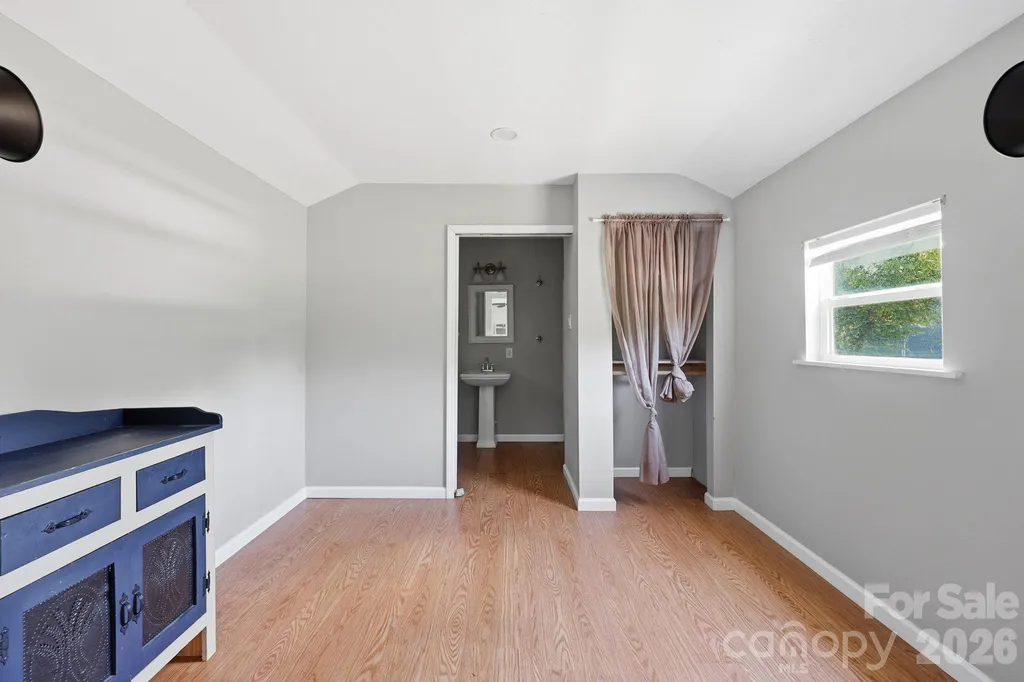 4650 Nc 801 Highway Woodleaf NC 27054