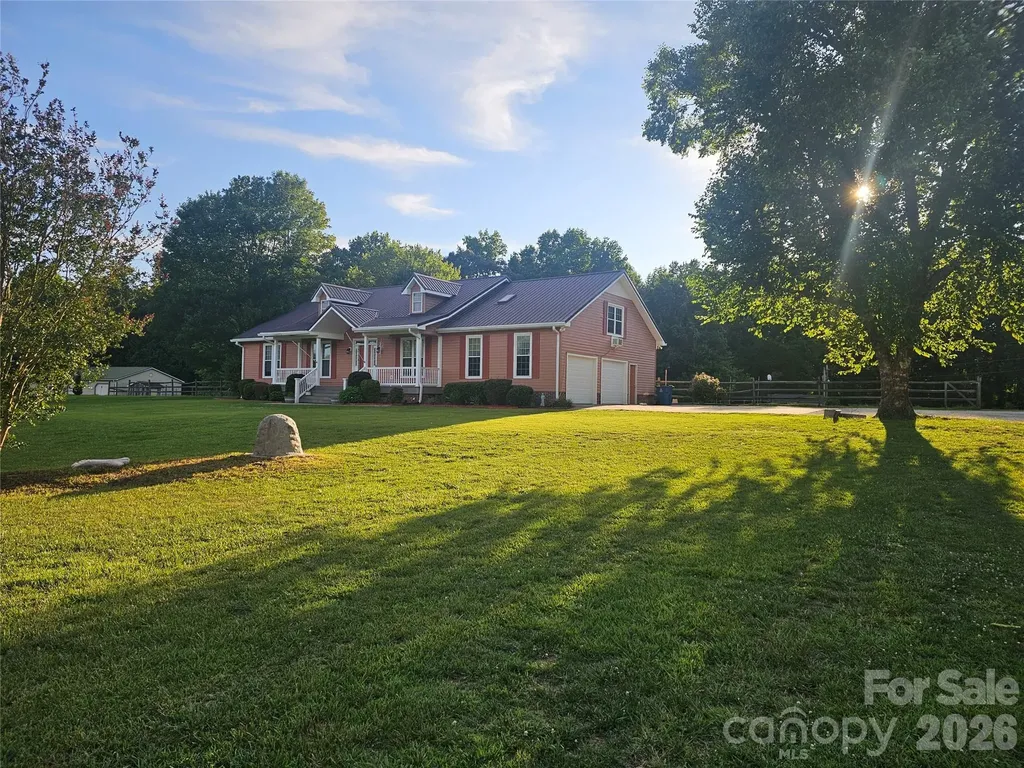 4650 Nc 801 Highway Woodleaf NC 27054