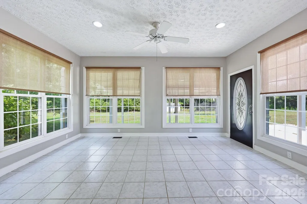 4650 Nc 801 Highway Woodleaf NC 27054