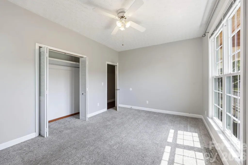4650 Nc 801 Highway Woodleaf NC 27054