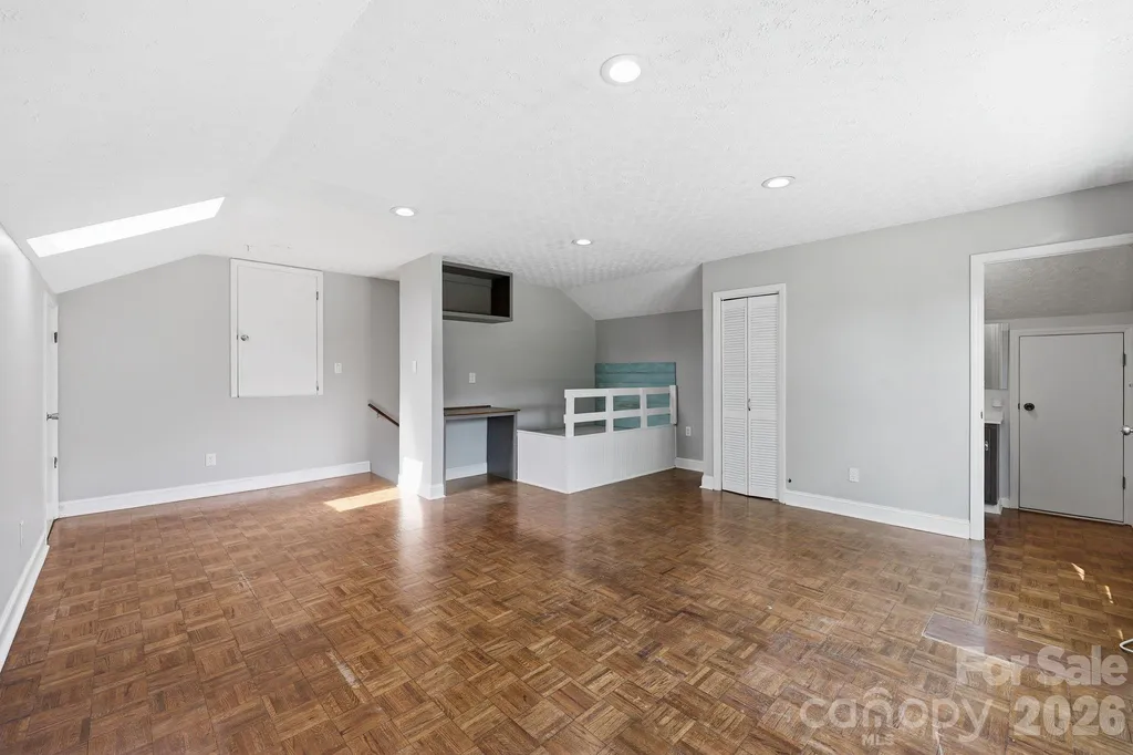 4650 Nc 801 Highway Woodleaf NC 27054