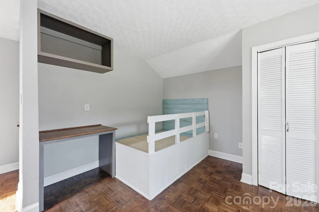 4650 Nc 801 Highway Woodleaf NC 27054