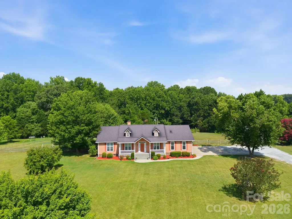 4650 Nc 801 Highway Woodleaf NC 27054