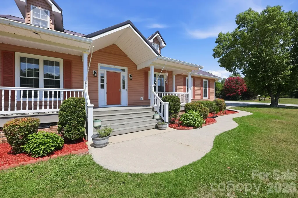 4650 Nc 801 Highway Woodleaf NC 27054