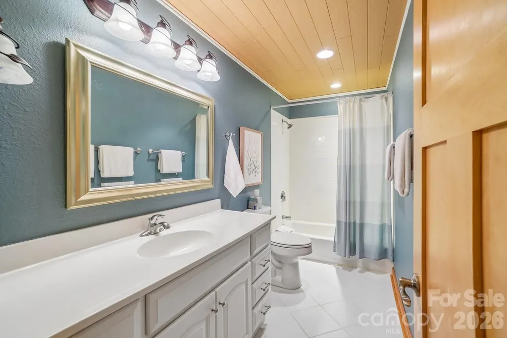 1209 Mckinney Gap Drive Mars Hill NC 28754