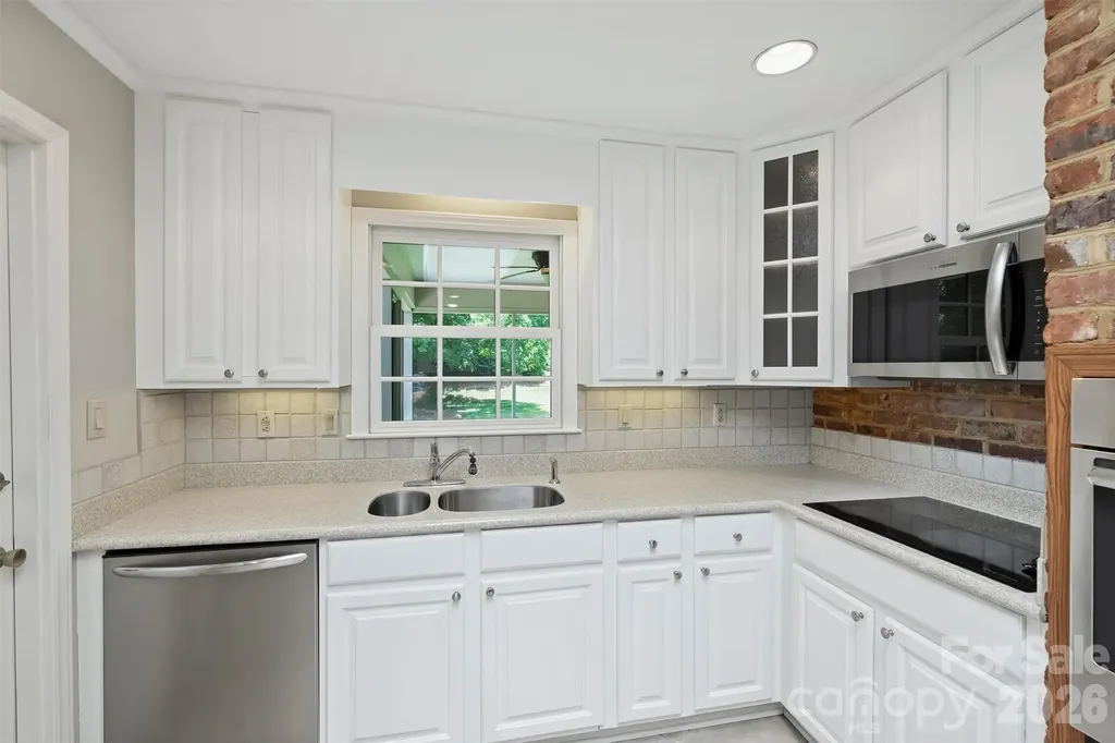 4307 Glenfall Avenue Charlotte NC 28210