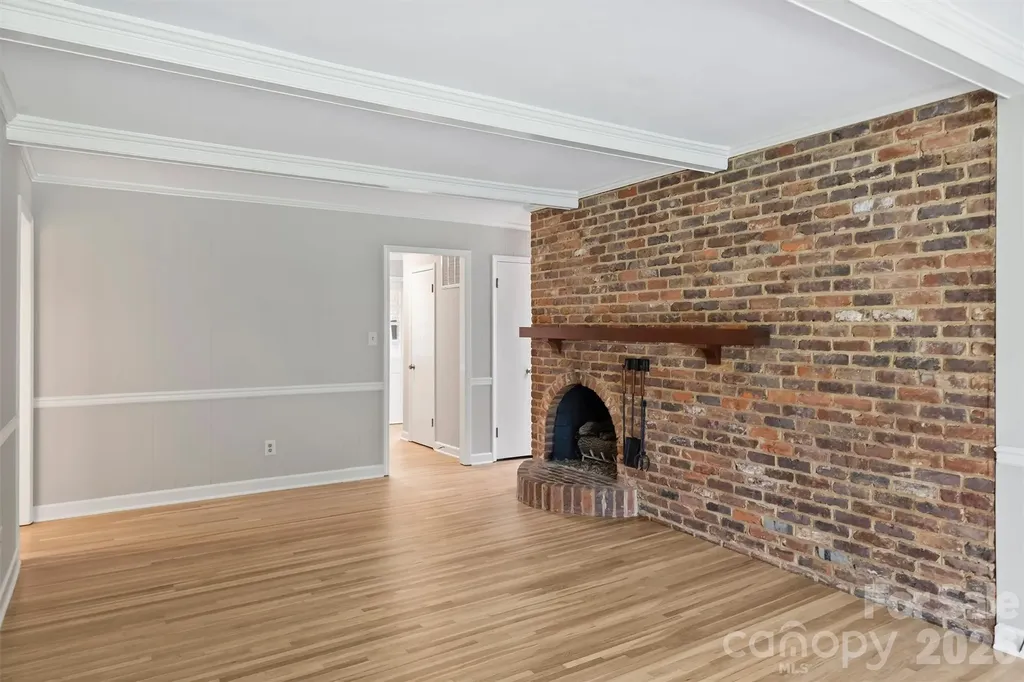 4307 Glenfall Avenue Charlotte NC 28210