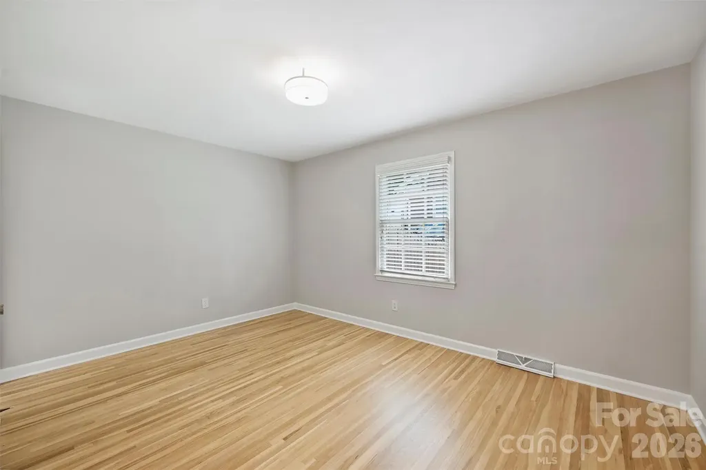 4307 Glenfall Avenue Charlotte NC 28210