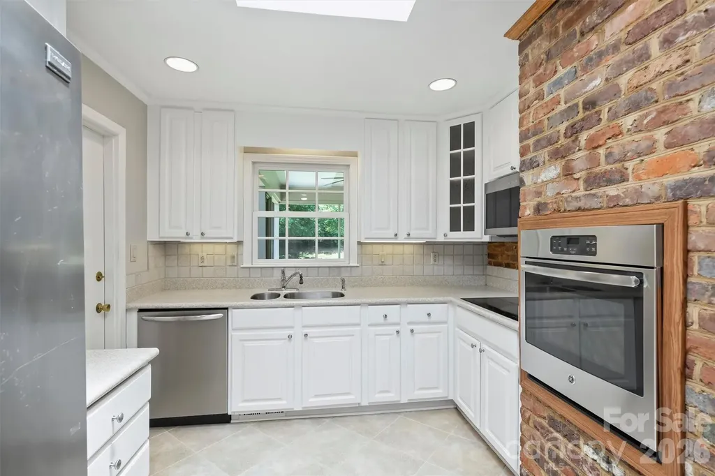4307 Glenfall Avenue Charlotte NC 28210
