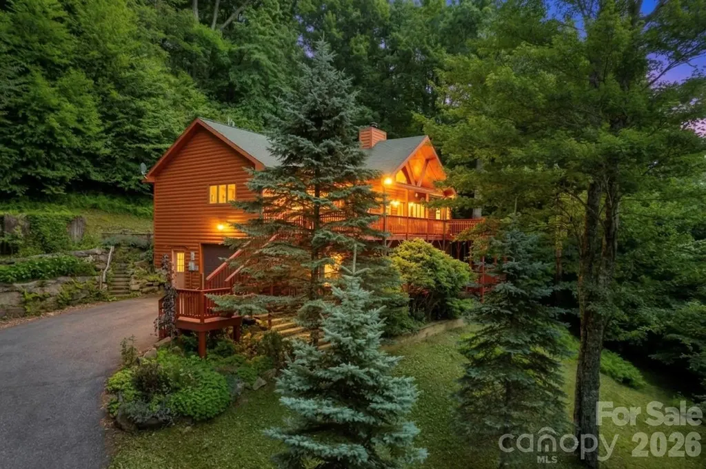 3182 El Miner Drive Mars Hill NC 28754
