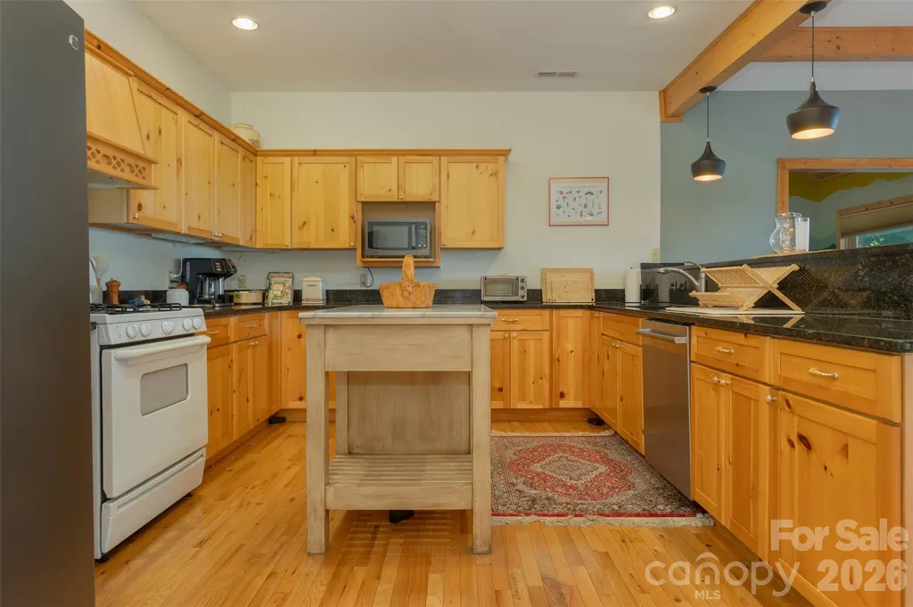 3182 El Miner Drive Mars Hill NC 28754