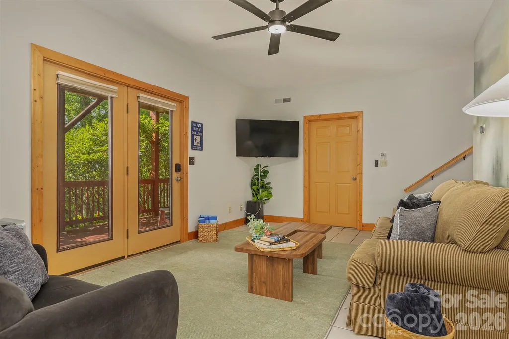 3182 El Miner Drive Mars Hill NC 28754