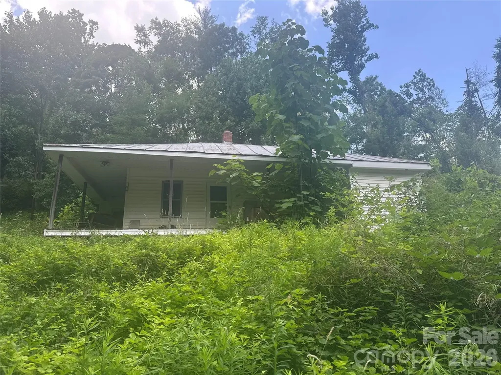 674 John Sparks Road Bakersville NC 28705