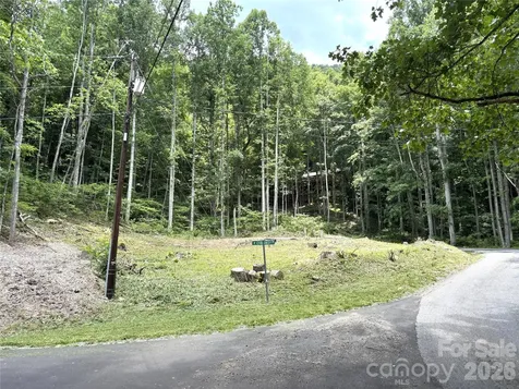 21 Club Crest Drive Maggie Valley NC 28751
