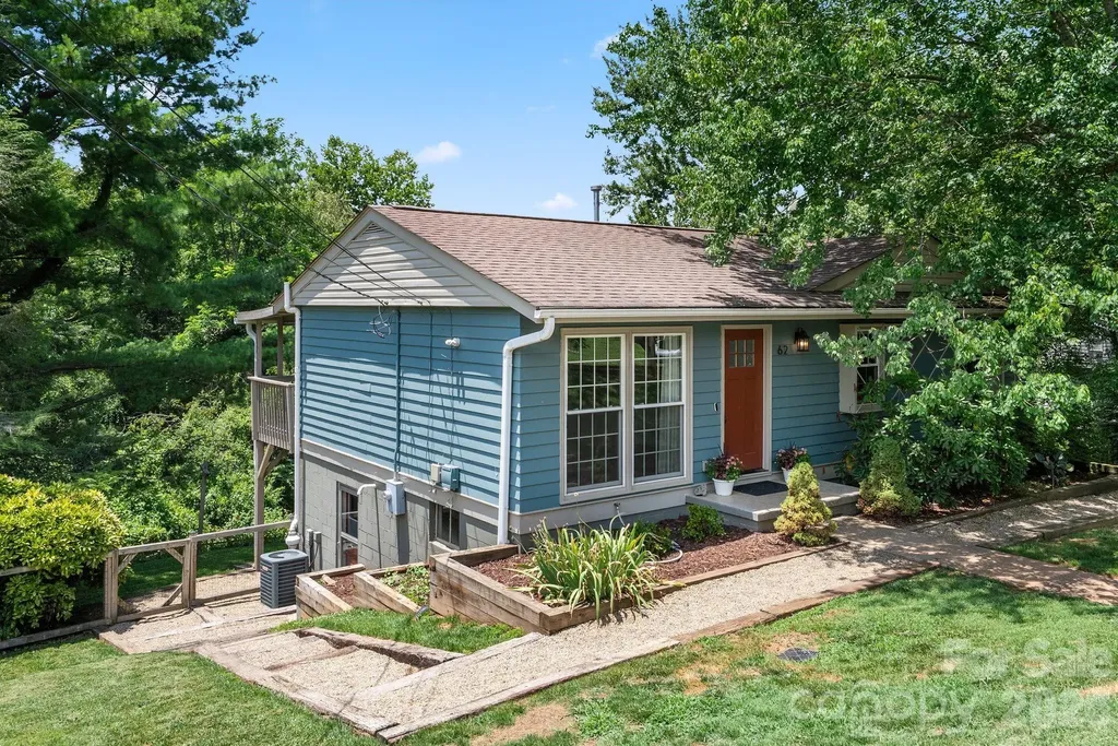 62 1st Street Asheville NC 28803