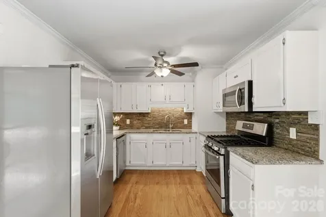 62 1st Street Asheville NC 28803