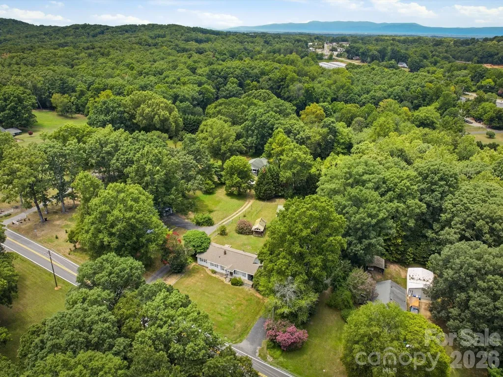 1809 Drexel Road Valdese NC 28690