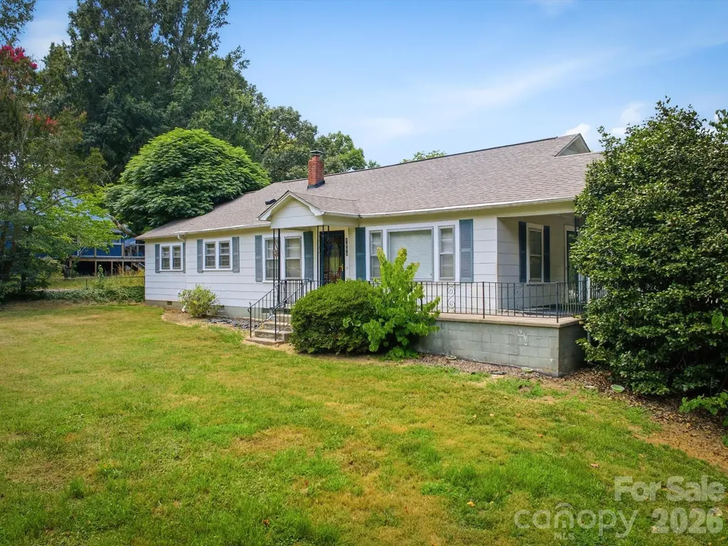 1809 Drexel Road Valdese NC 28690