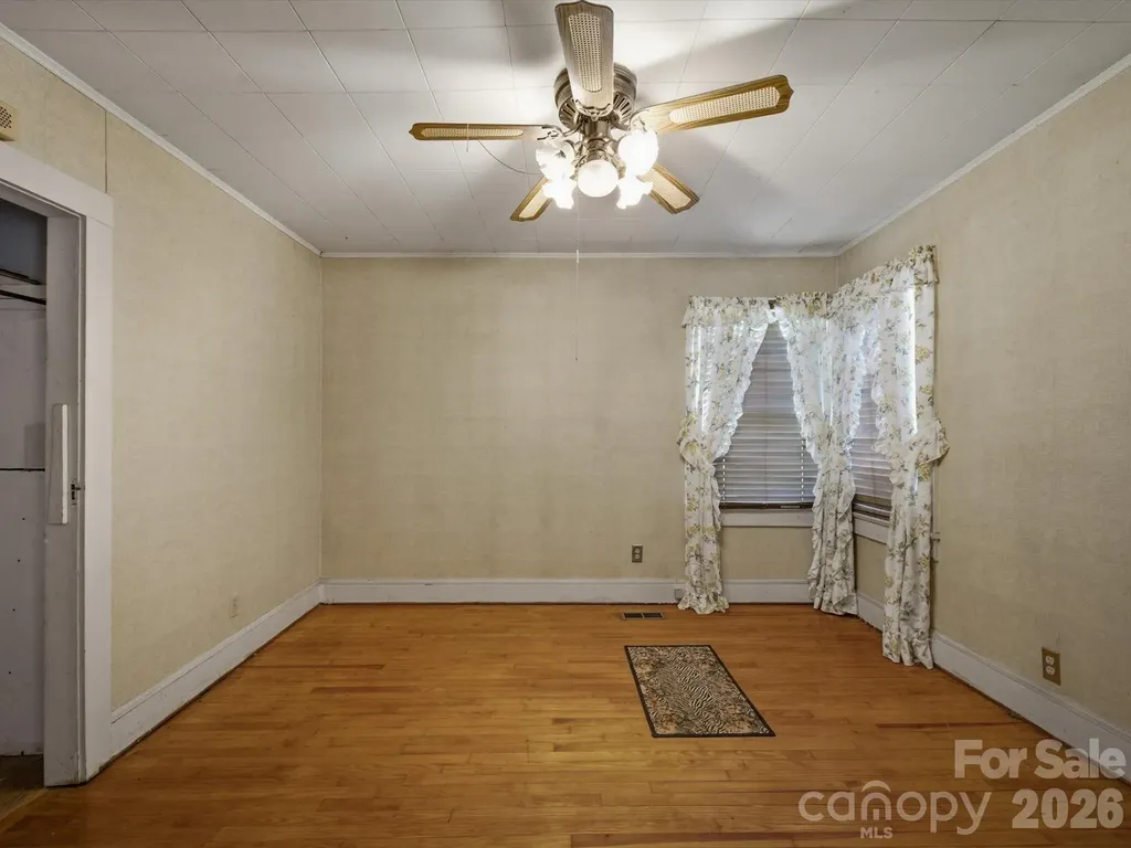 1809 Drexel Road Valdese NC 28690