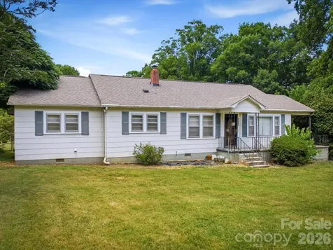 1809 Drexel Road Valdese NC 28690