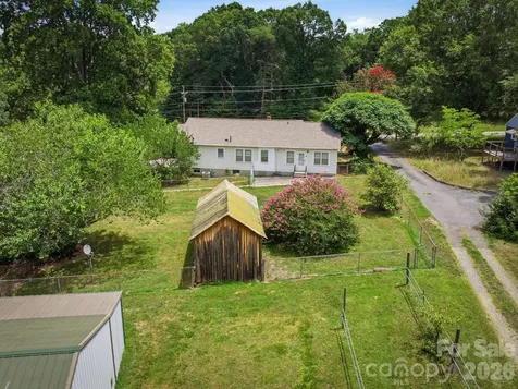 1809 Drexel Road Valdese NC 28690