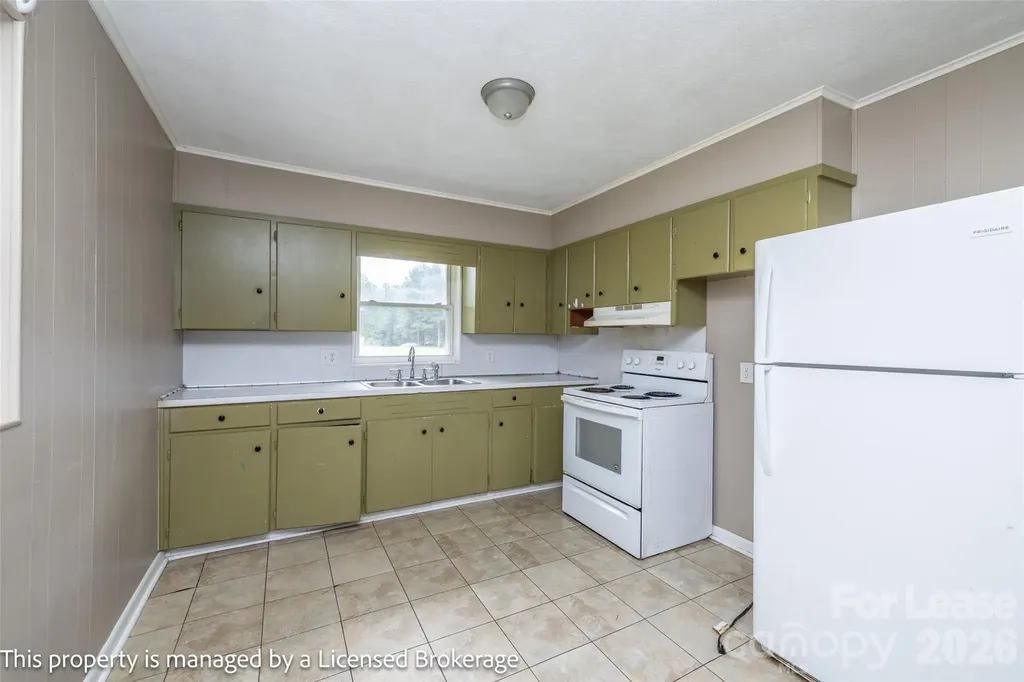 219 Roslyn Drive Troy NC 27371