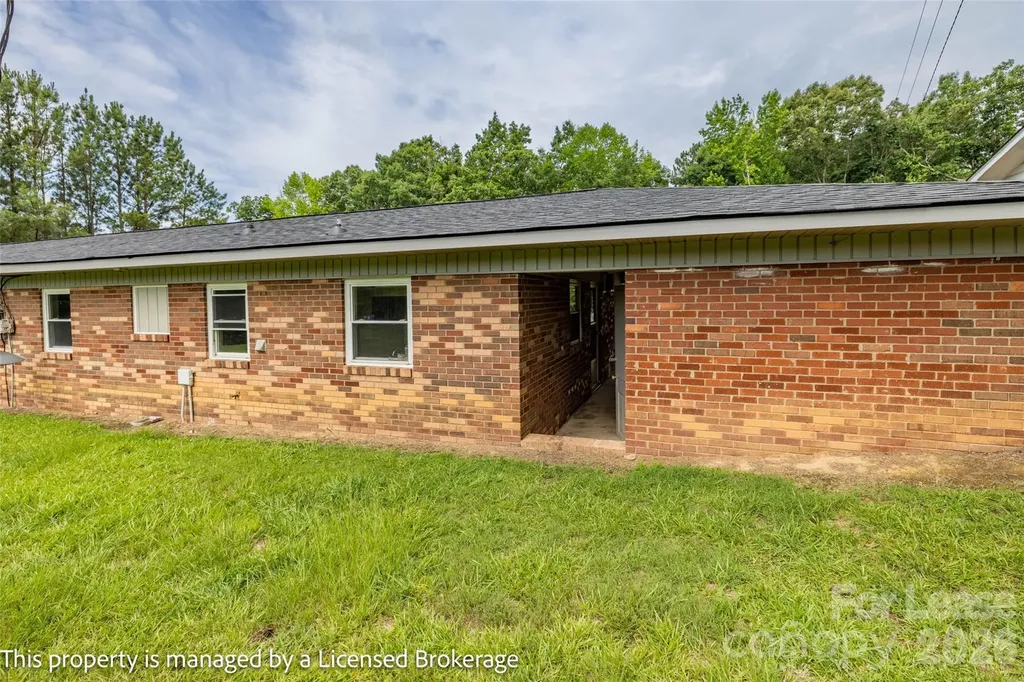 219 Roslyn Drive Troy NC 27371